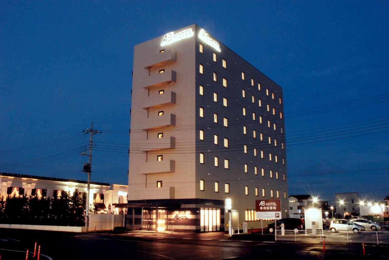 Ab Hotel Isesaki Exteriör bild
